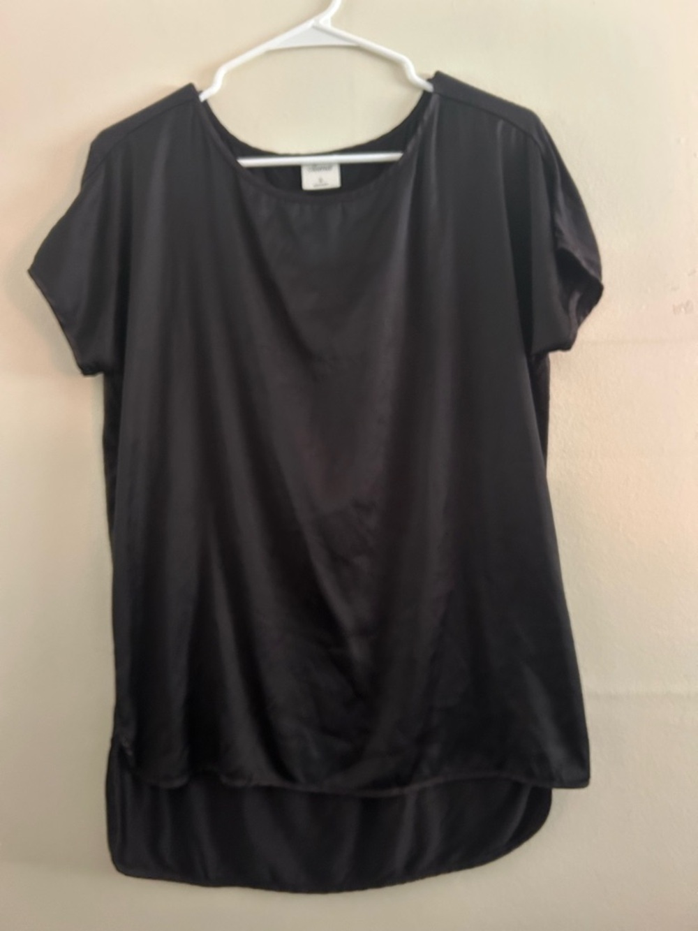Black Women's Silky Short Sleeve Top